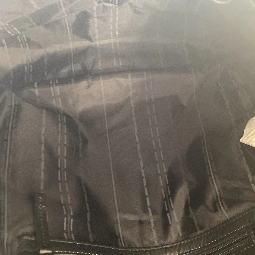 KENNETH COLE  Reaction Black Classic Leather Messenger Laptop Bag‎ Cognac
